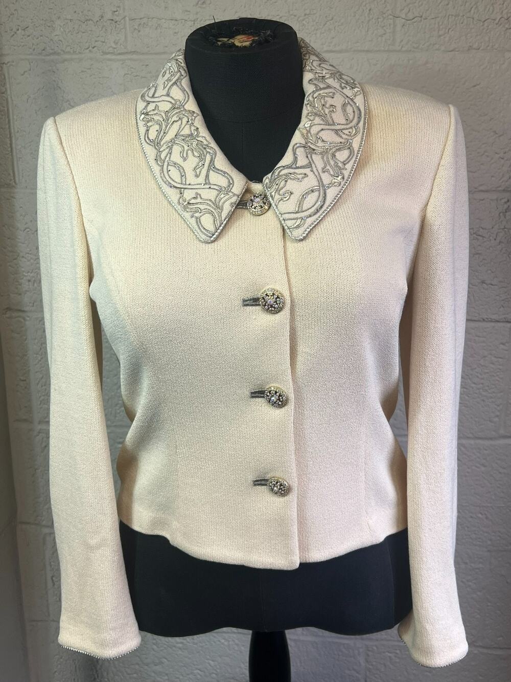 St. John Evening Ivory Jacket & Pants Suit Rhinestone Button Detail Size 8/2